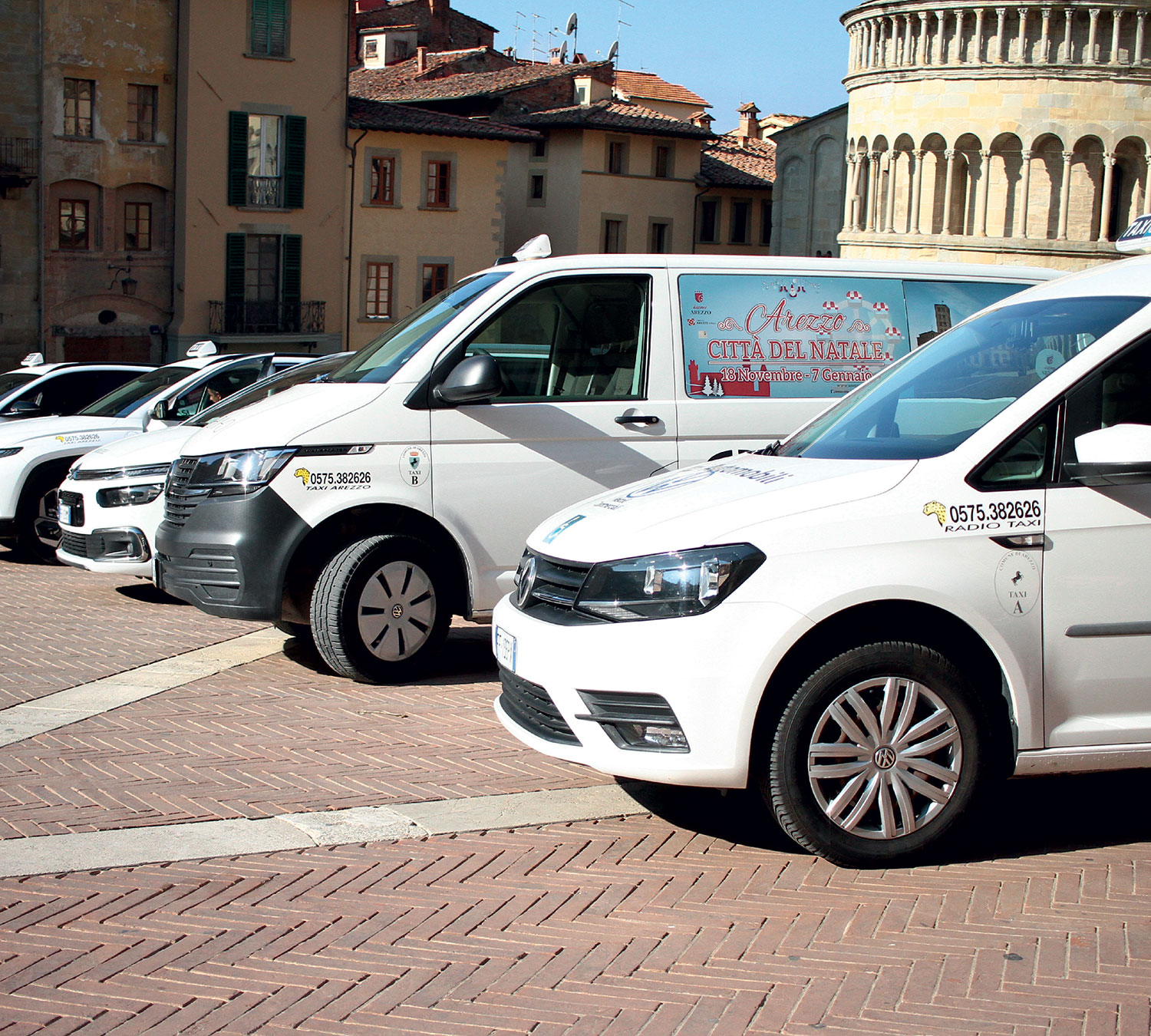 Servizio Radio Taxi Arezzo 24H Su 24. Sito Ufficiale della Cooperativa Taxi Arezzo.